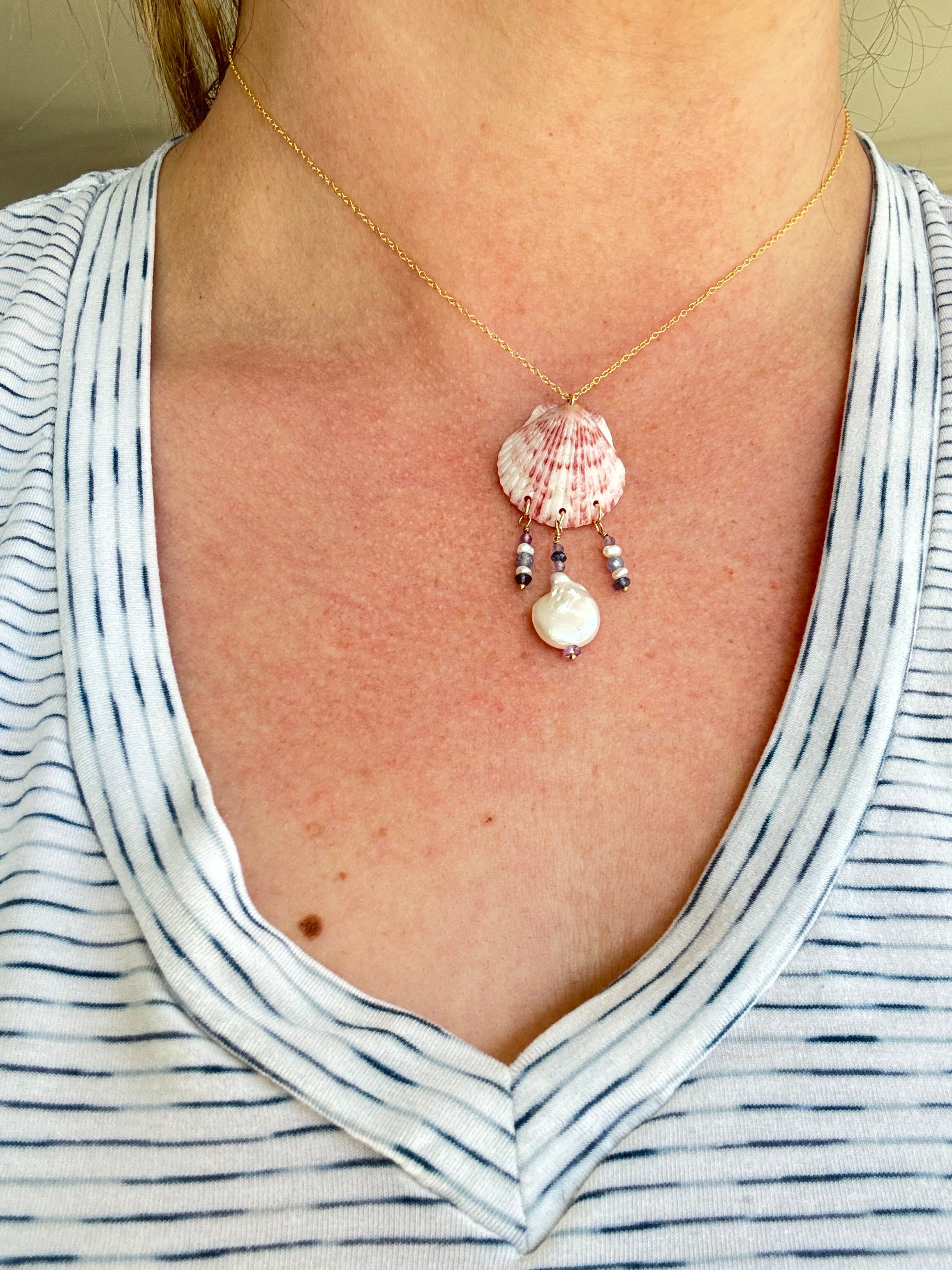 Pink Shell Necklace with Pearls