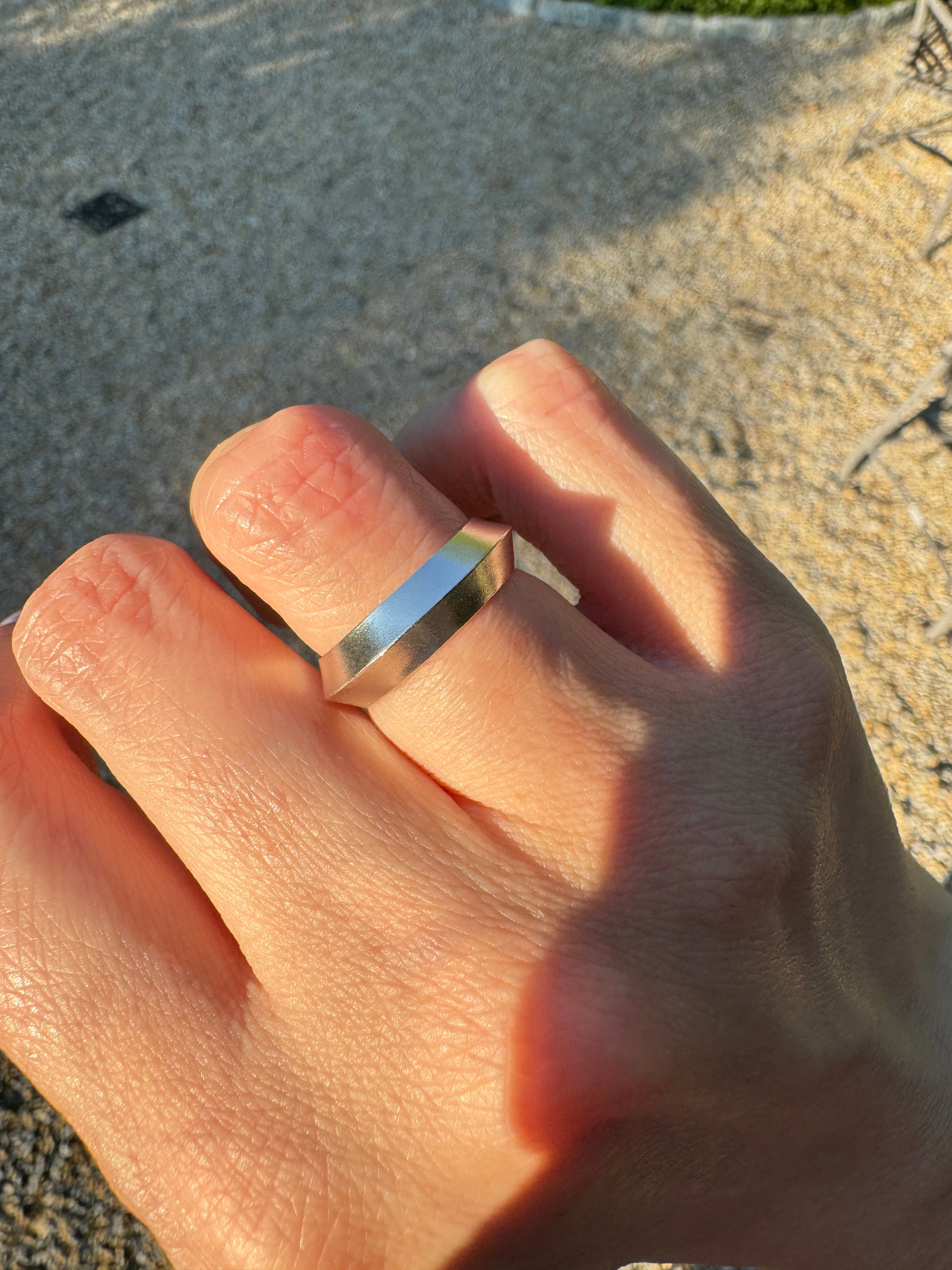 Sterling Silver Triangle Band (Size 5.5/6)