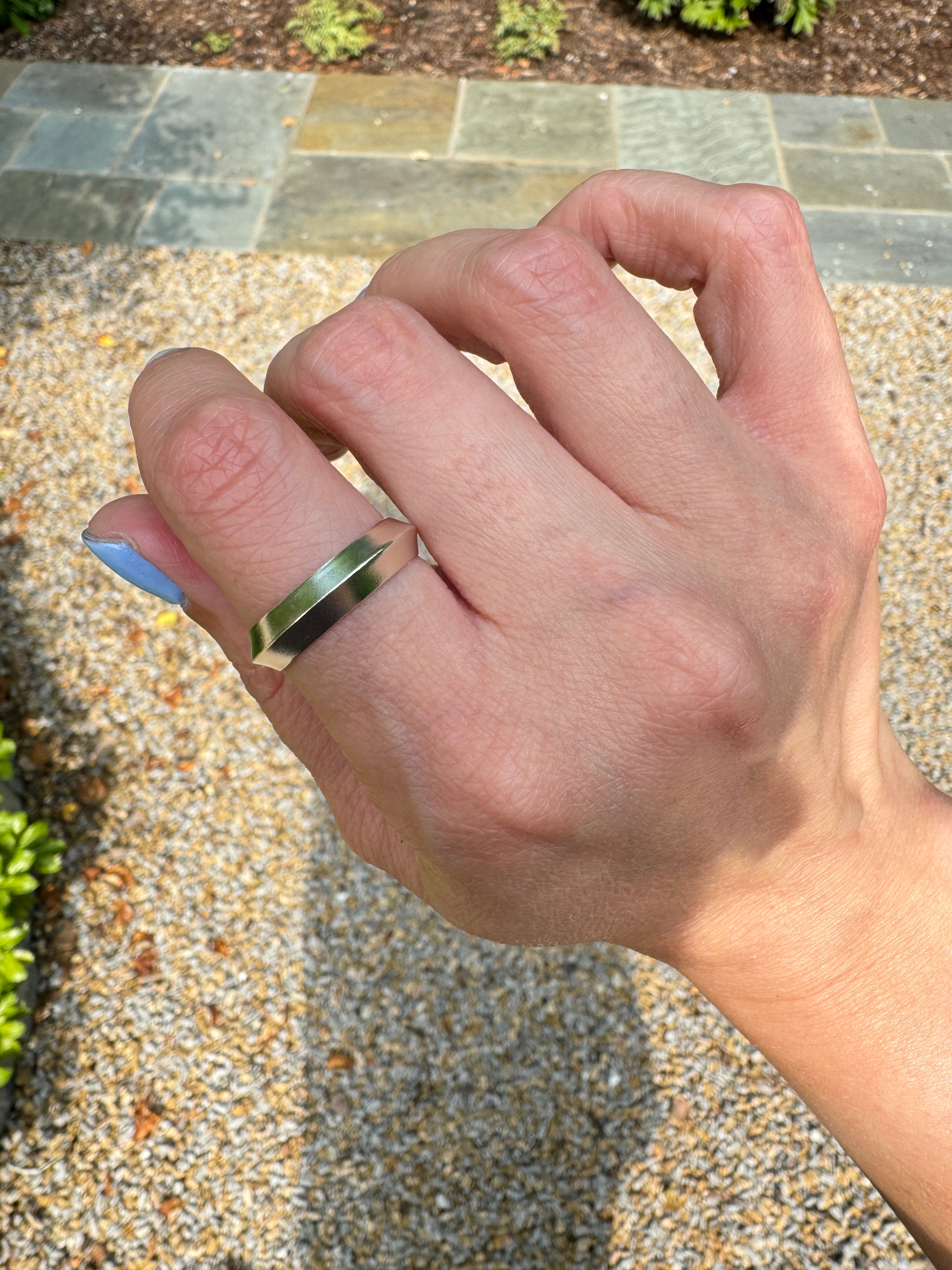 Sterling Silver Triangle Band (Size 8.5/9)