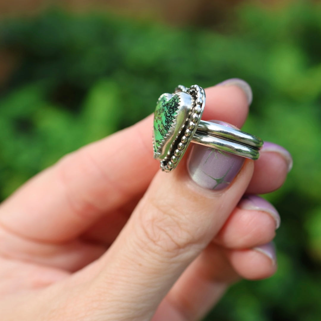 Turquoise Beaded Heart Ring | Green Yungai Ring | Size 6.5