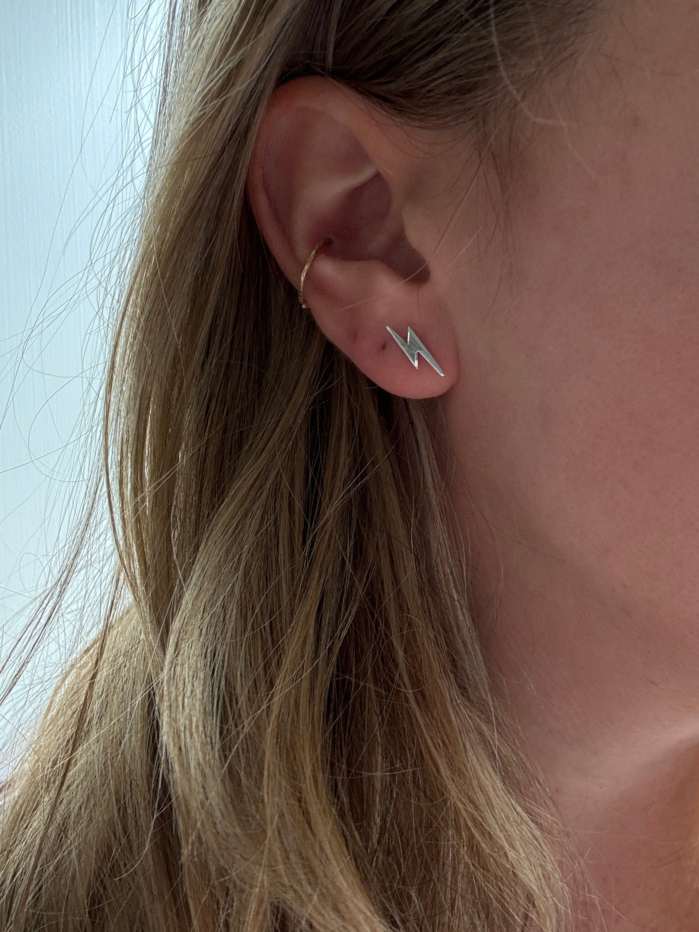 sterling silver lightning bolt stud earring