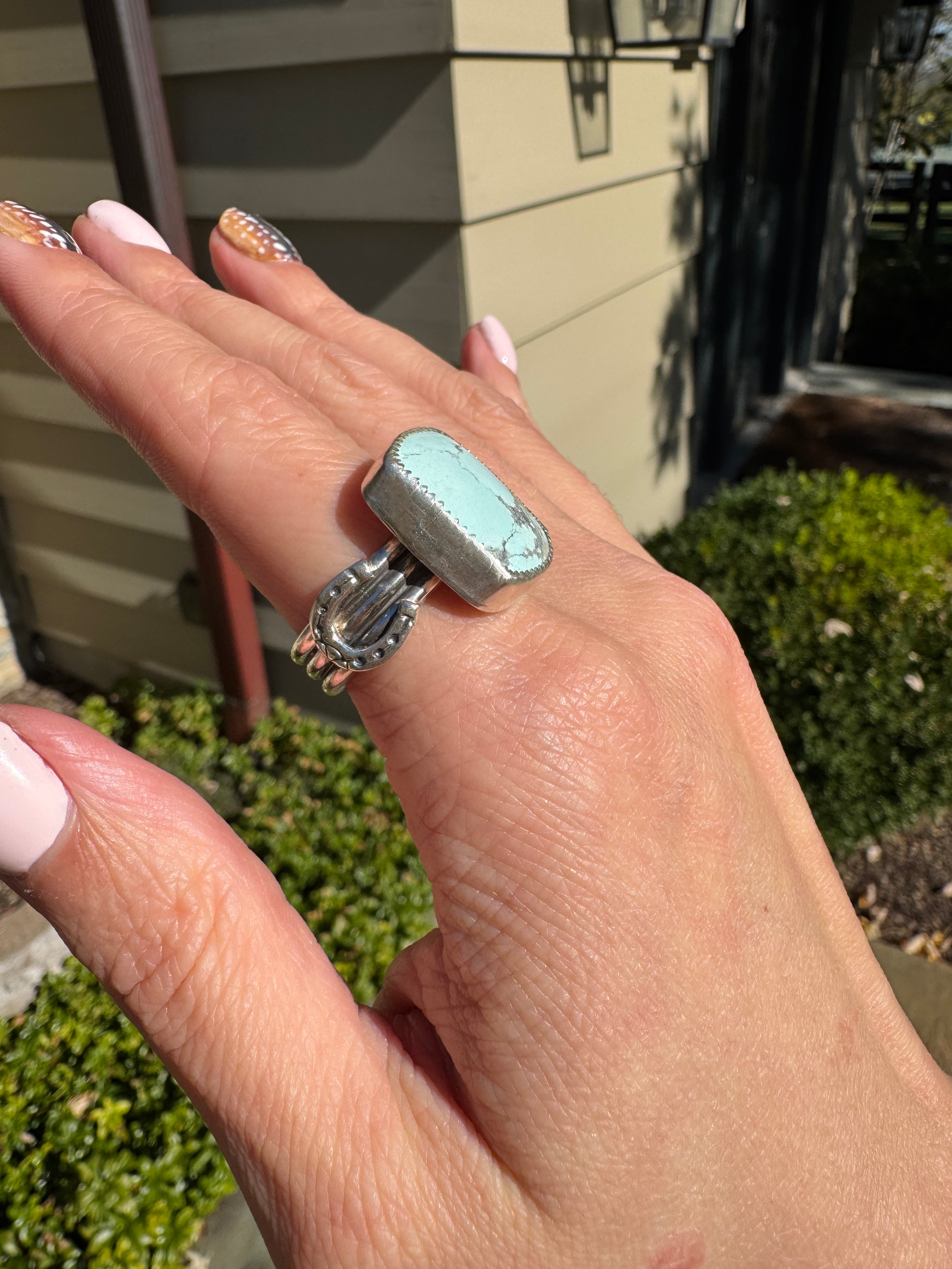 Americana ring. Southwest style turquoise with sterling silver horseshoe. Western rodeo cowboy style jewelry