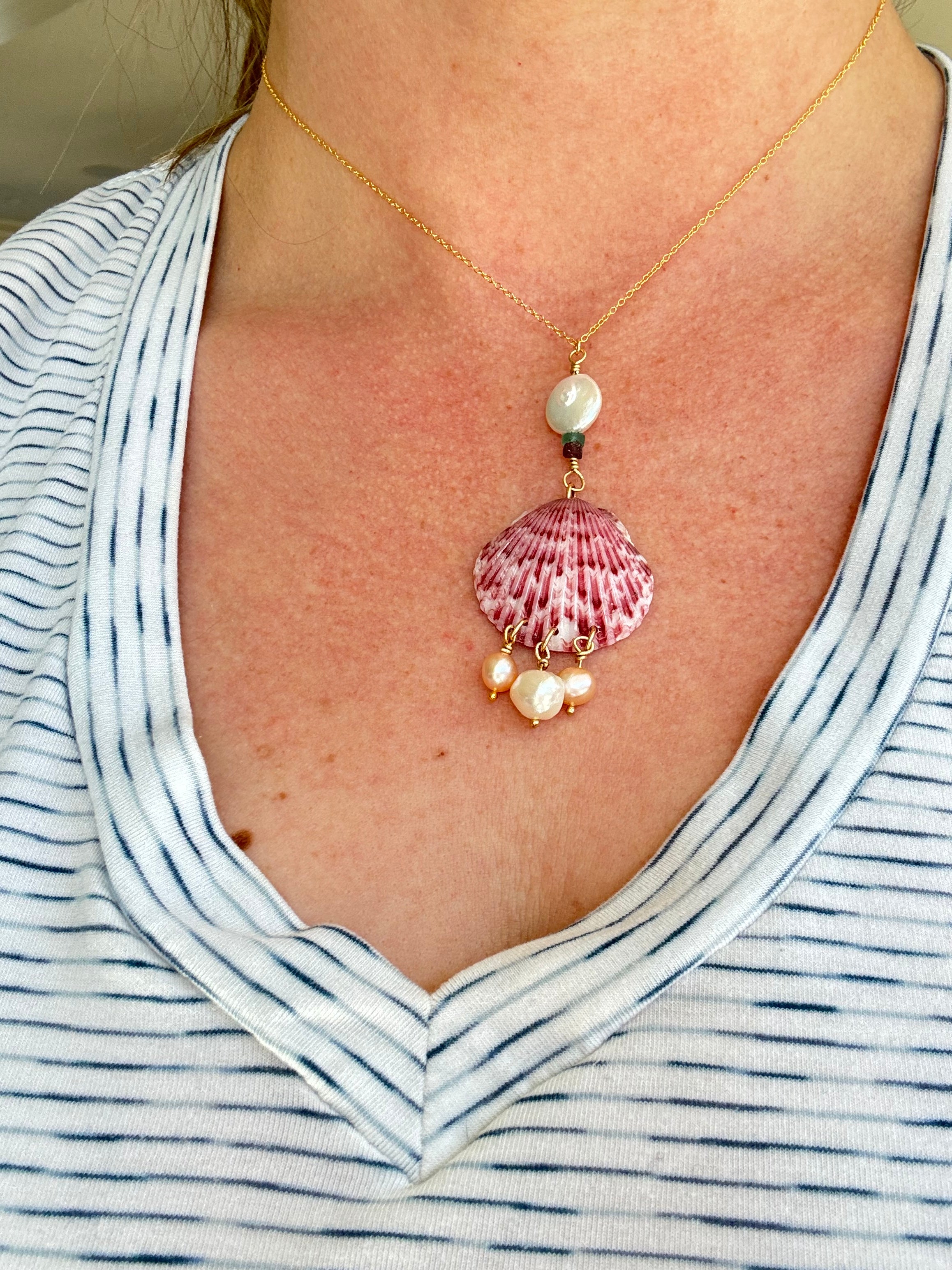 Pink Shell Necklace with Pearls