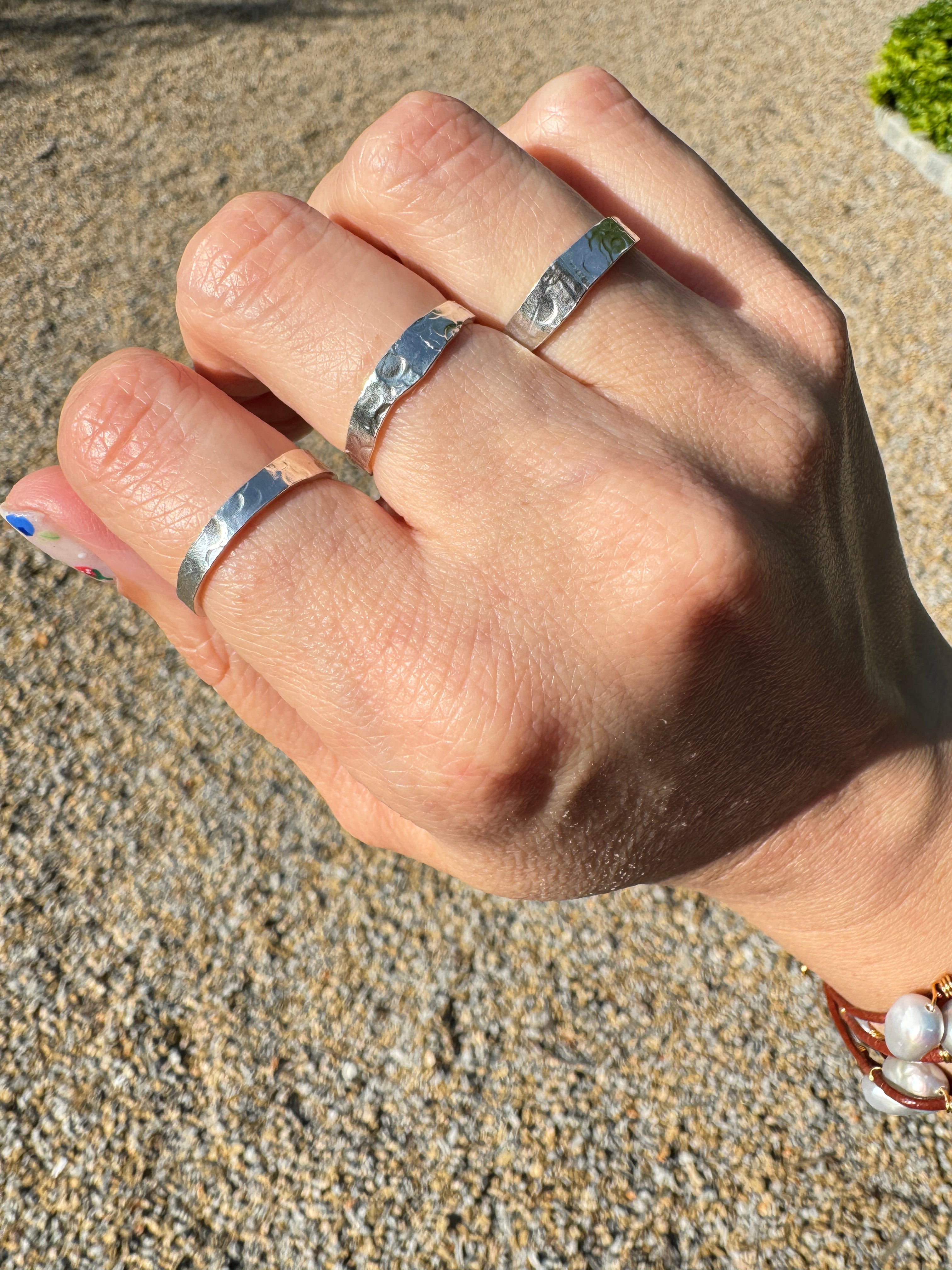 Hammered Silver Skinny Band (Size 7)
