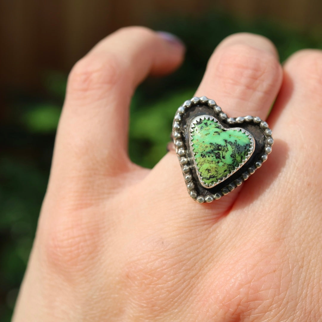 Turquoise Beaded Heart Ring | Green Yungai Ring | Size 5.75
