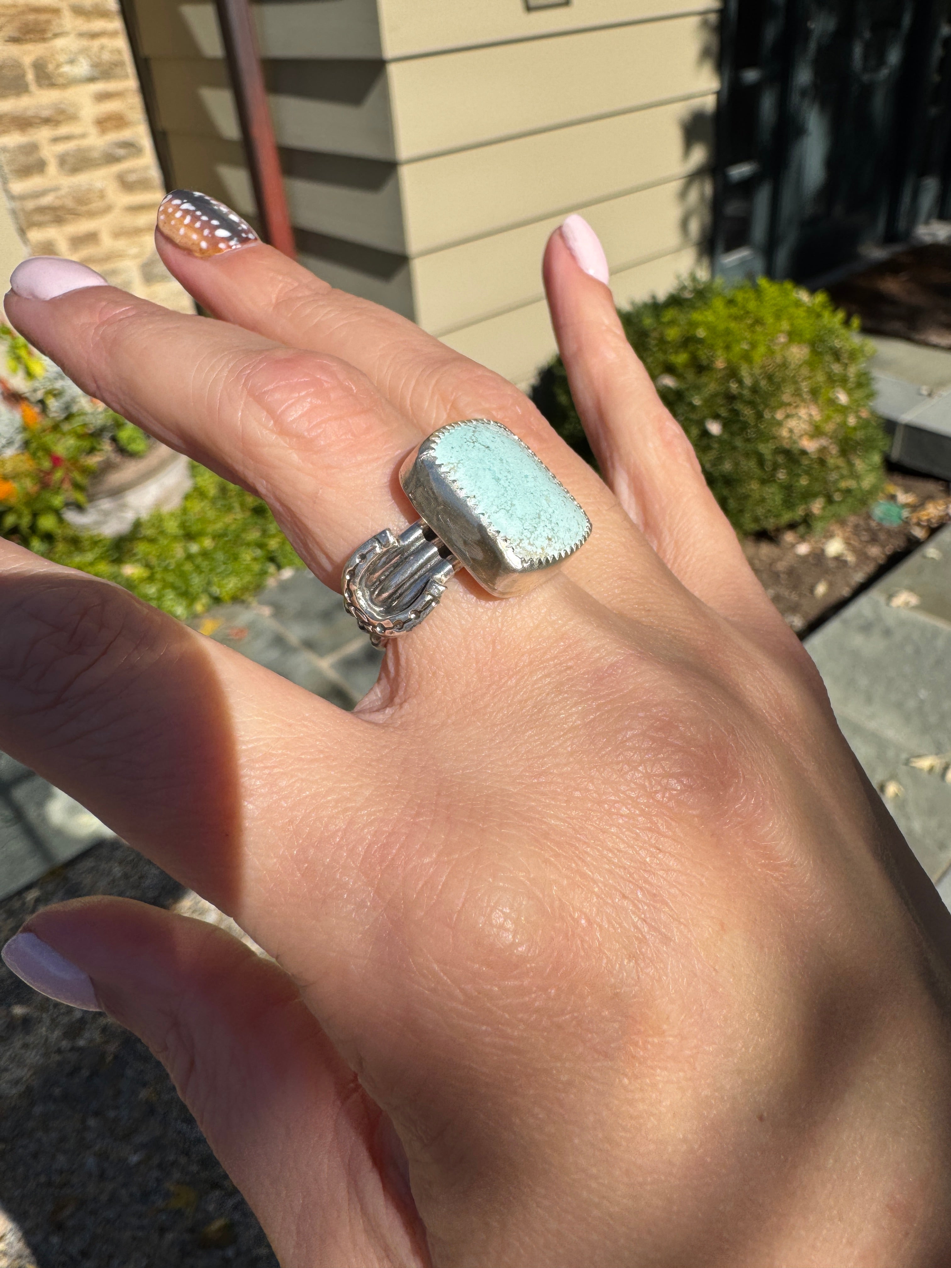 Americana ring. Southwest style turquoise with sterling silver horseshoe. Western rodeo cowboy style jewelry