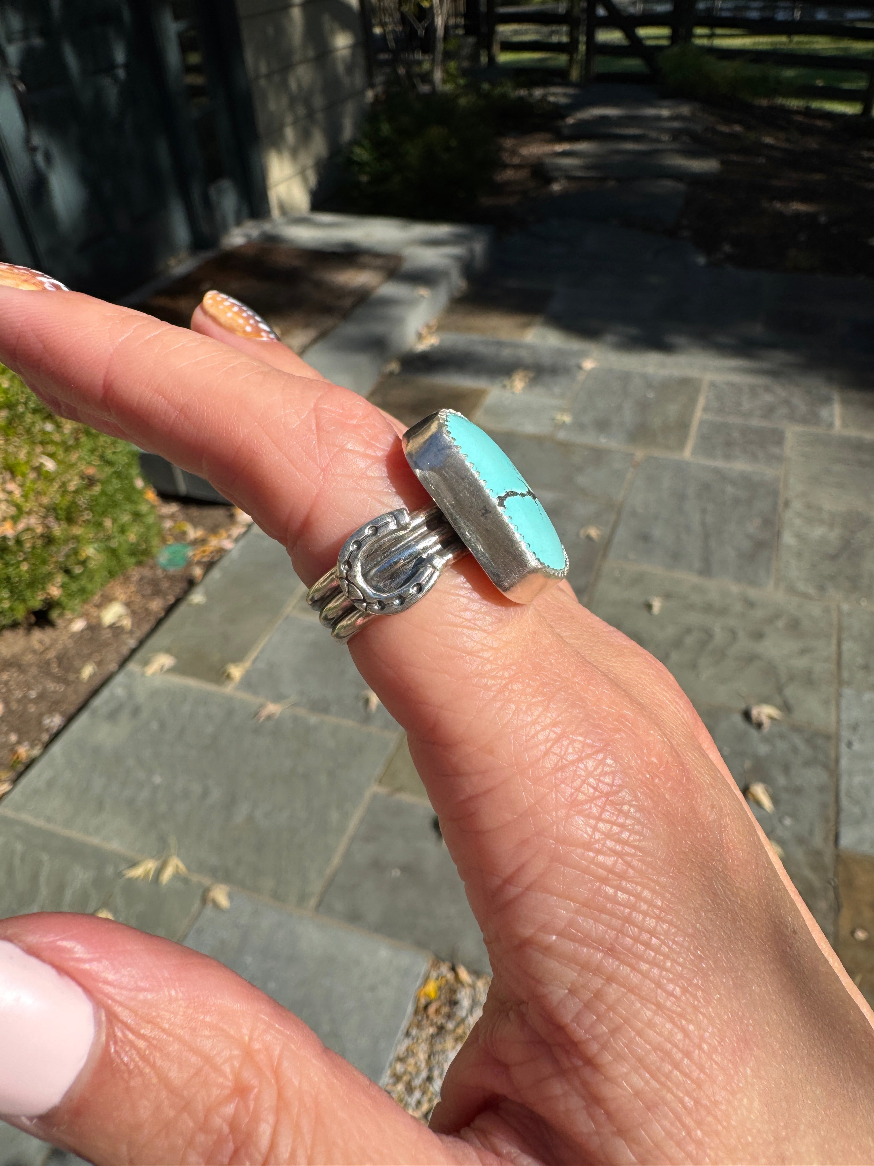 Americana ring. Southwest style turquoise with sterling silver horseshoe. Western rodeo cowboy style jewelry